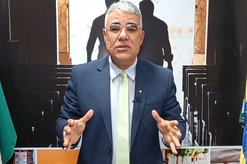 Girão critica pedido de perícia médica do Senado para convocado que apresentou atestado à CPI