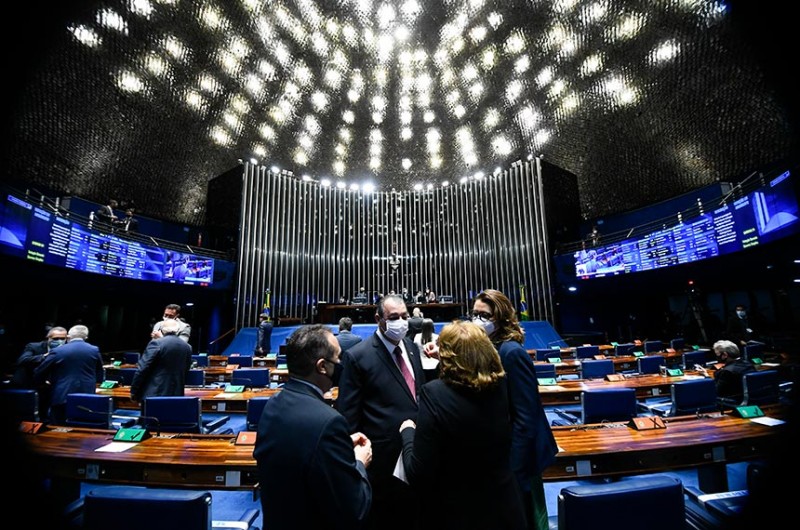 MPs aprovadas no Senado no 1º semestre trataram de vacinas, crédito e Eletrobras