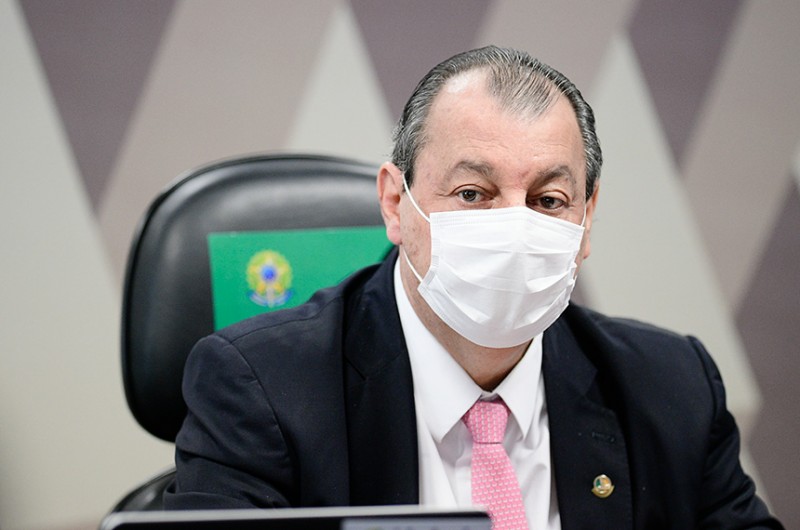 Omar Aziz e Randolfe acreditam que CPI pode concluir apurações antes de outubro