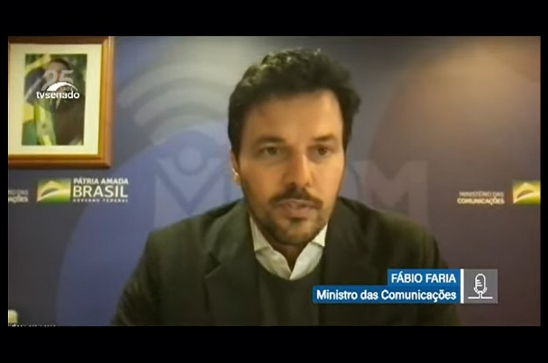 Governo expandirá internet nas escolas, diz Fábio Faria à Comissão Temporária da Covid-19