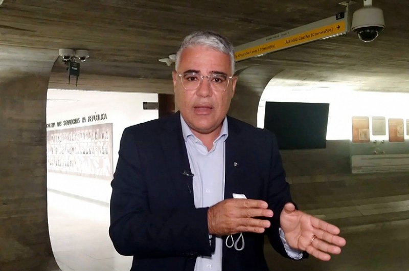 Girão condena autoritarismo na CPI da Pandemia