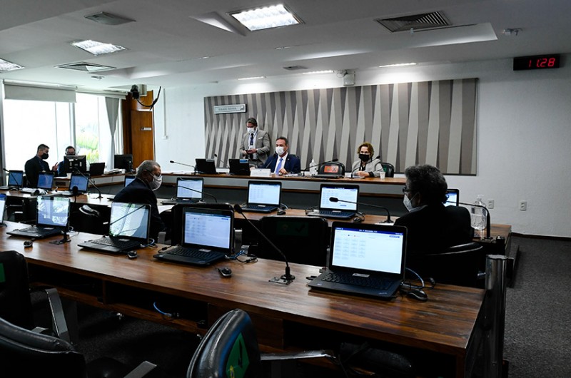 Subcomissão de Doenças Raras será permanente, decide CAS