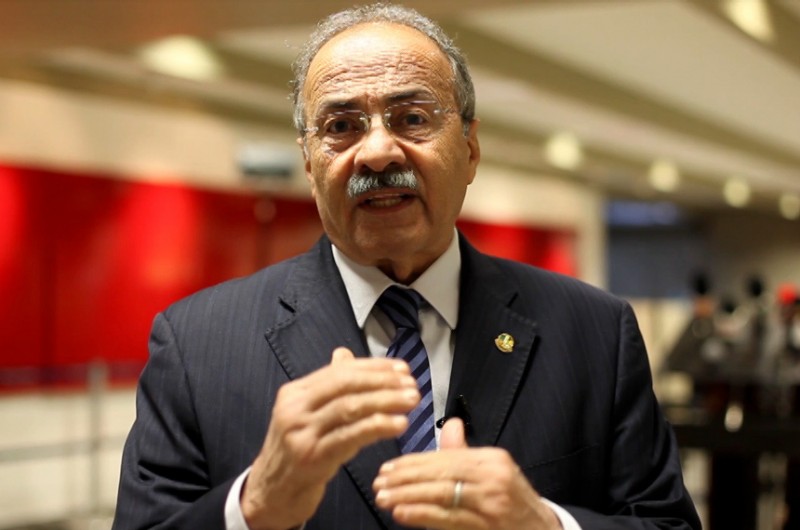 Chico Rodrigues orienta a população a se vacinar contra a covid-19