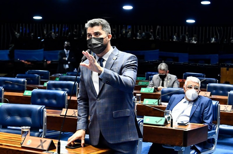 Para Marcos Rogério, quem comete atos antidemocráticos é o STF, não Bolsonaro