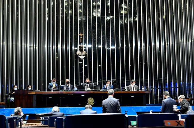Revogação da Lei de Segurança Nacional segue para a sanção presidencial