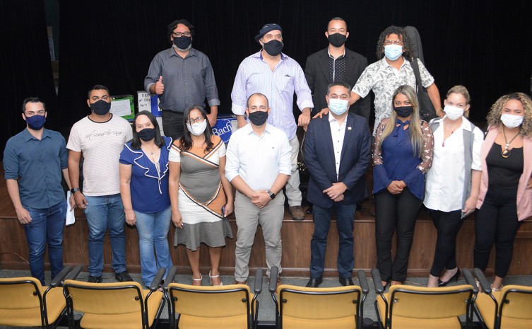 Governo do Tocantins entrega instrumentos musicais do Prêmio Funarte para municípios da região sudeste