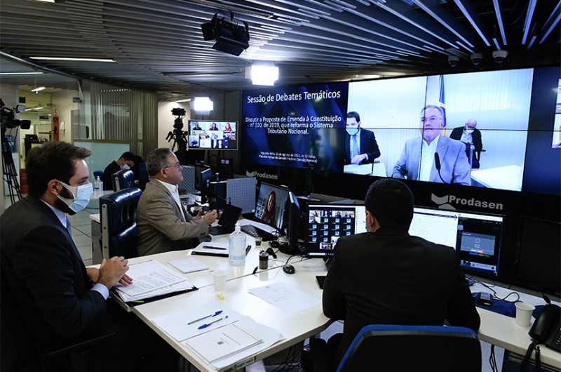 Relator diz que reforma tributária deve desonerar consumo e especialistas apontam vantagens do IVA
