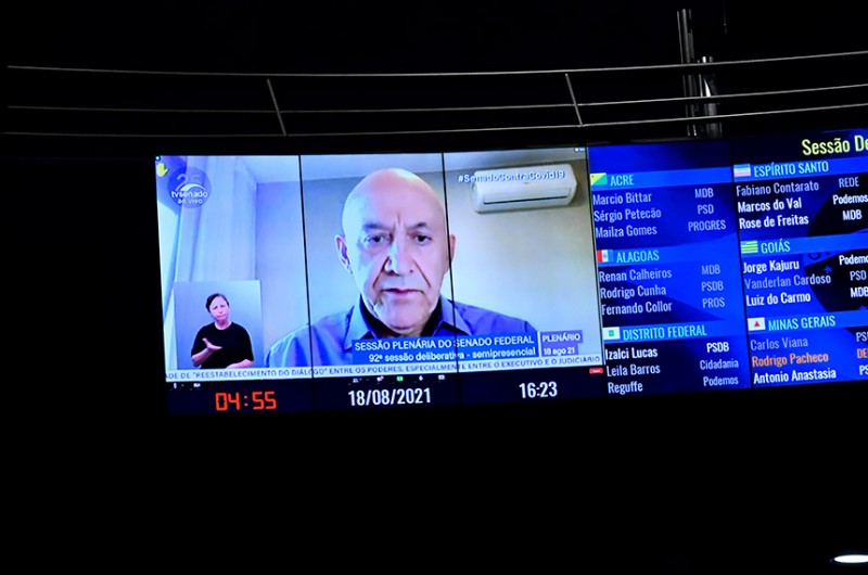 Confúcio Moura anuncia que votará contra proposta que altera legislação eleitoral