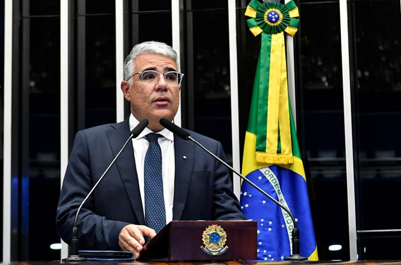 Girão critica ativismo político do STF e TSE