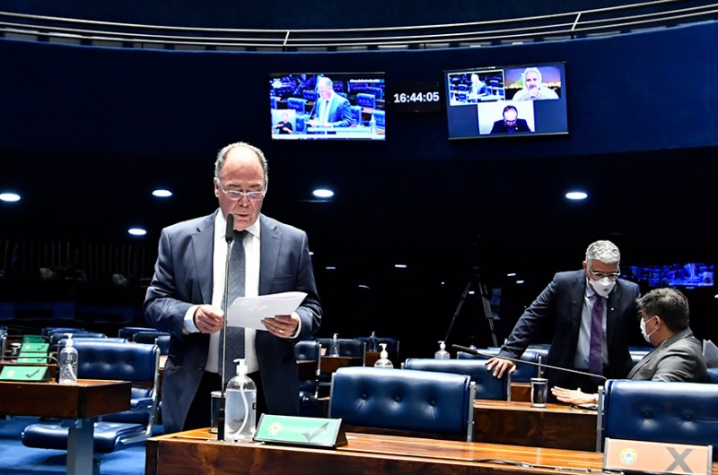 Bezerra destaca marca de 1 milhão de moradias entregues pelo governo