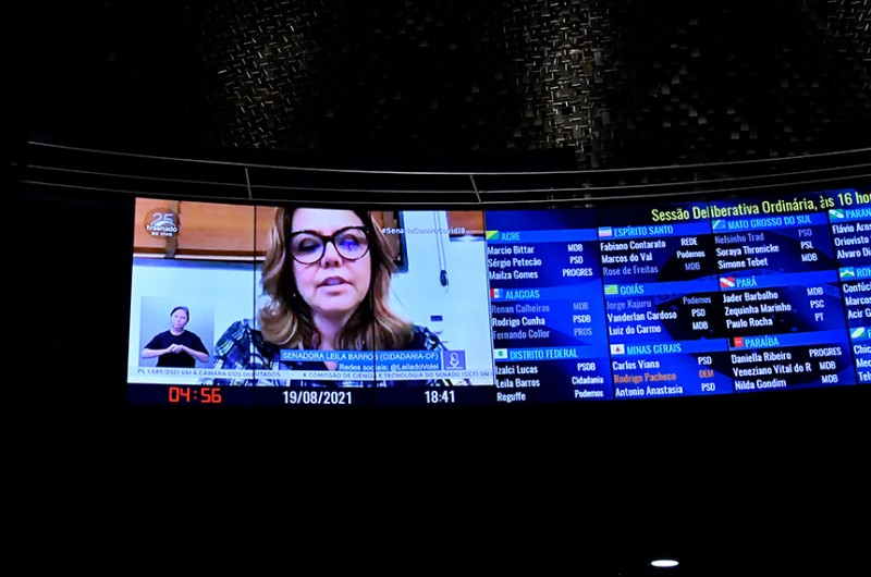 No Dia Nacional do Ciclista, Leila Barros pede respeito e segurança no trânsito