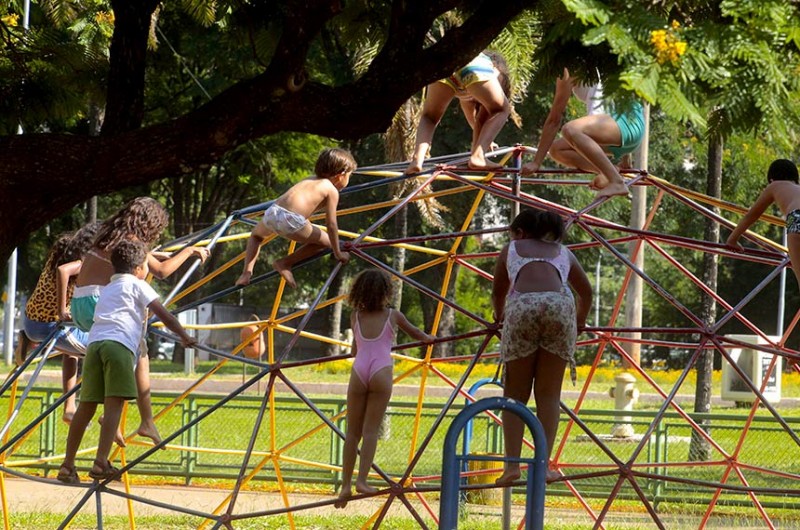 Congresso será iluminado de verde em homenagem ao Mês da Primeira Infância