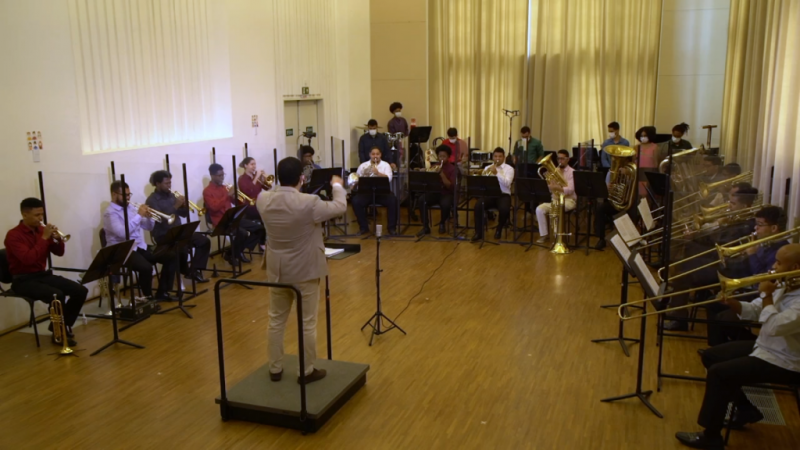 Concerto do Neojiba protagoniza edição de agosto do Domingo no TCA