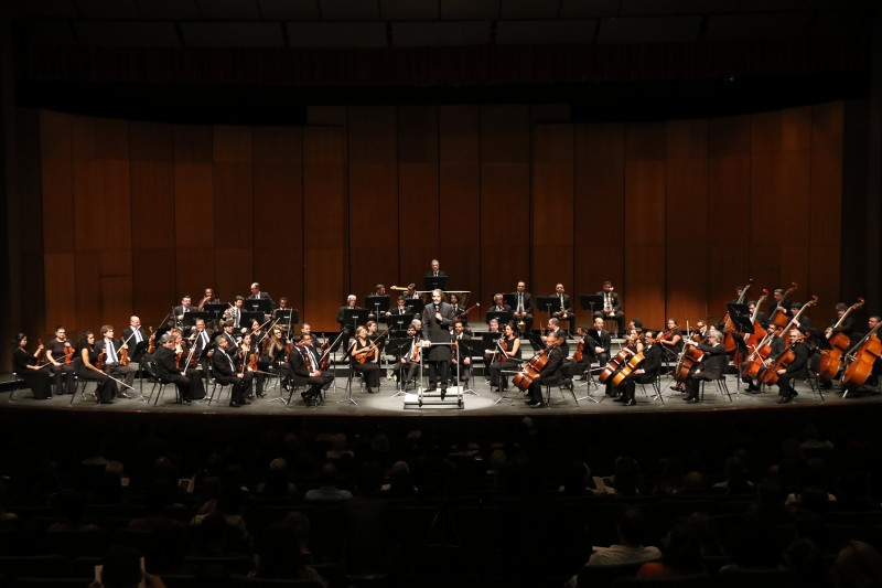 Orquestra Sinfônica de Minas Gerais volta aos palcos com apresentação aberta ao público
