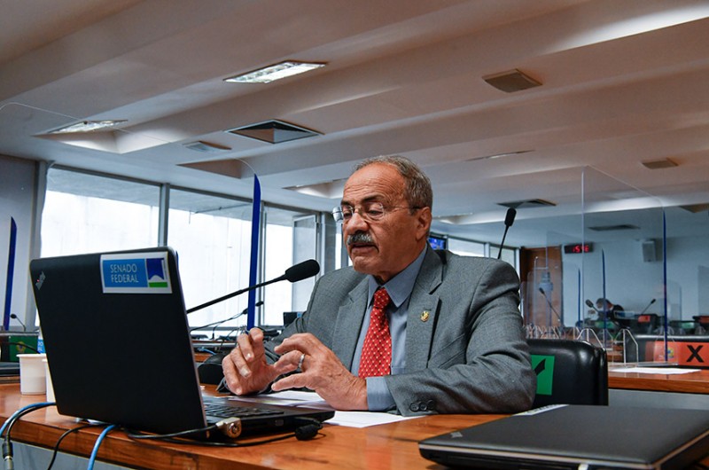 CDH aprova exame nacional anual para professores e intérpretes de Libras