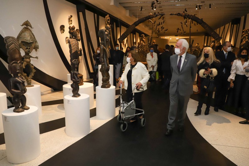 MON abre exposição de arte africana com peças doadas por uma das maiores coleções do País