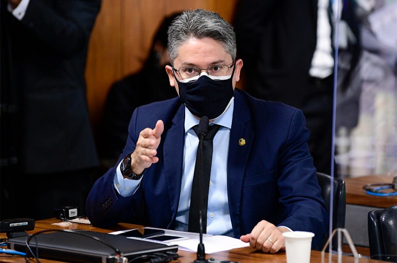 CPI convoca Zenaide e quebra sigilos do motoboy