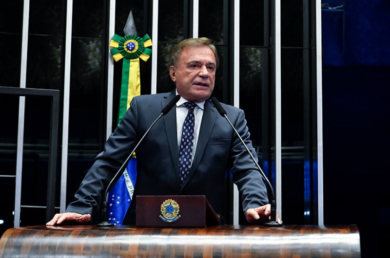Álvaro Dias teme manifestações no dia 7