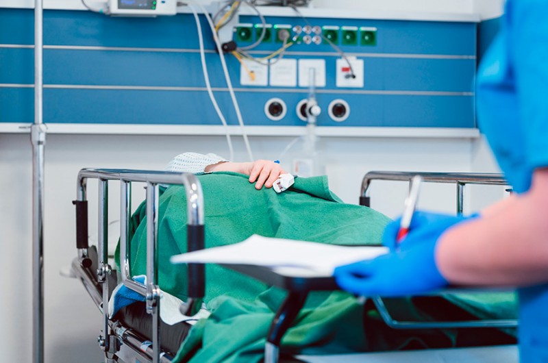 Sancionada lei que regulamenta visitas virtuais a pacientes internados
