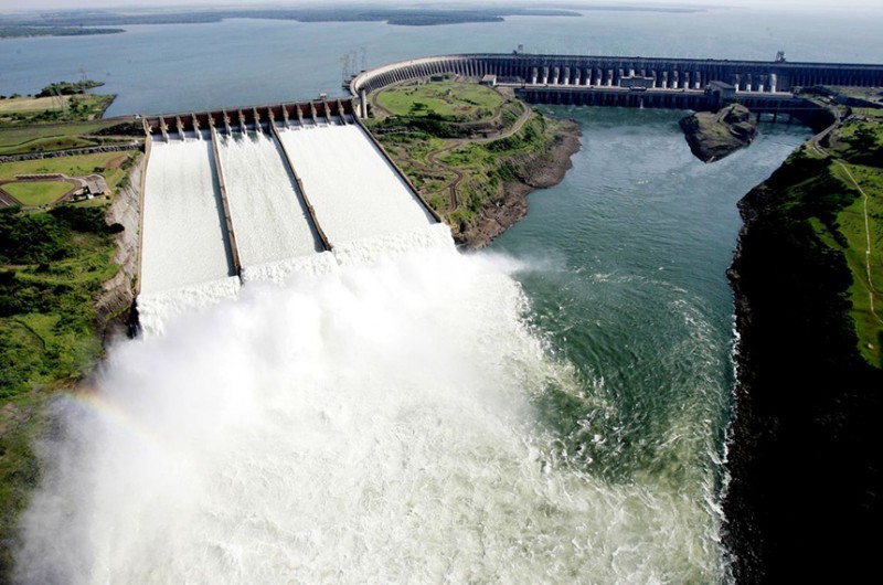 Congresso vai analisar medida provisória para socorrer distribuidoras de energia