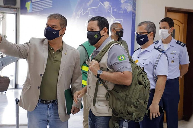 Senadores participam de missão à Amazônia