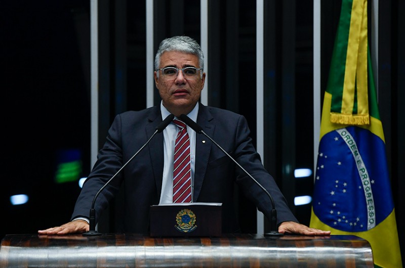 Girão destaca sanção de lei no Ceará que prevê exibição de vídeos antidrogas em cinemas