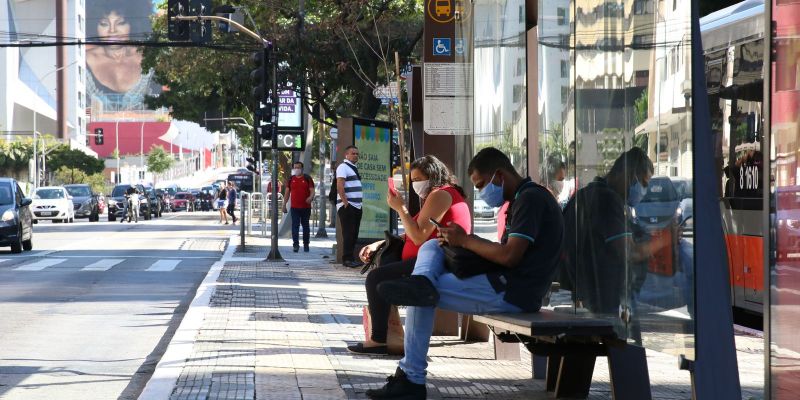 Covid-19: Brasil tem 15,8 milhões de casos e 444 mil mortes