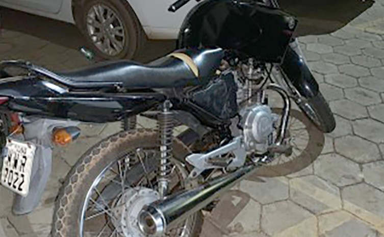 Em Porto Nacional, homem é preso pela Polícia Militar após anunciar venda de motocicleta furtada na internet