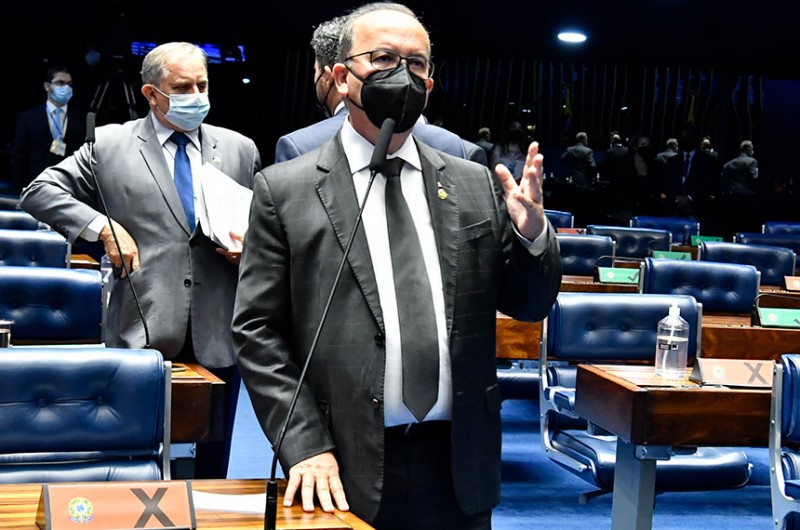 Jorginho registra o Dia do Radialista