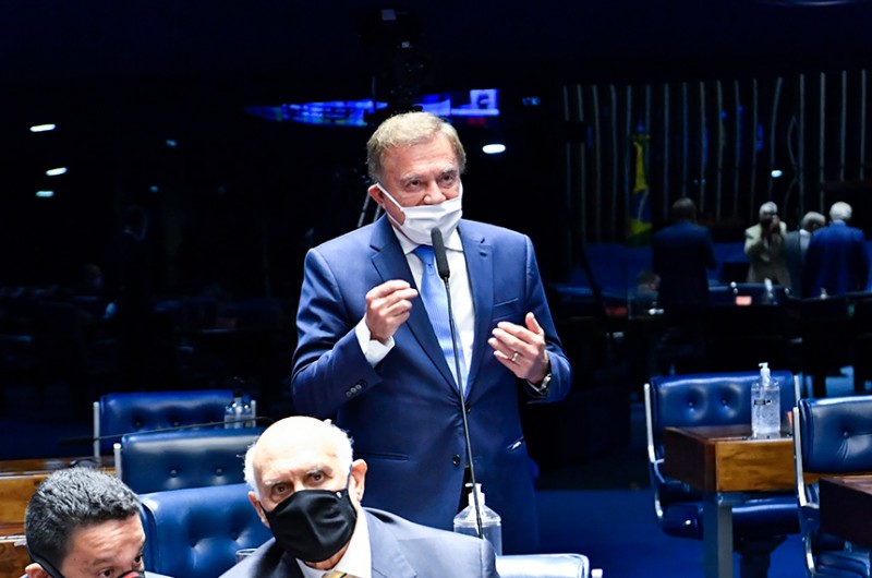 Álvaro quer quebrar monopólio estatal na produção de radioisótopos e radiofármacos