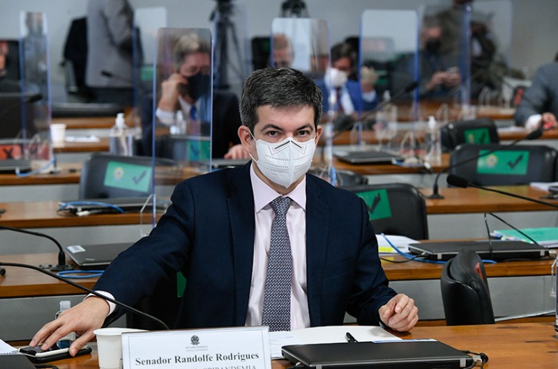 CPI ouve empresário Otávio Fakhoury, apontado como financiador de fake news