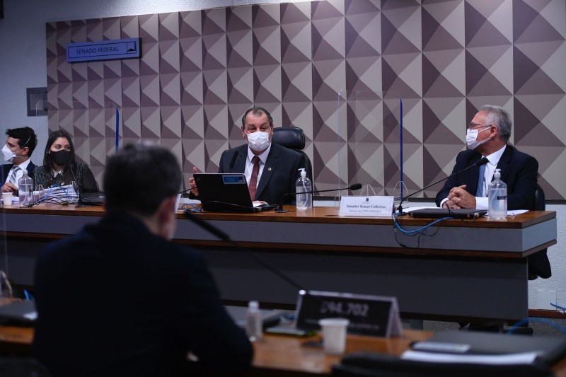 Advogada diz à CPI que Prevent obrigava médicos a receitar 'kit Covid'