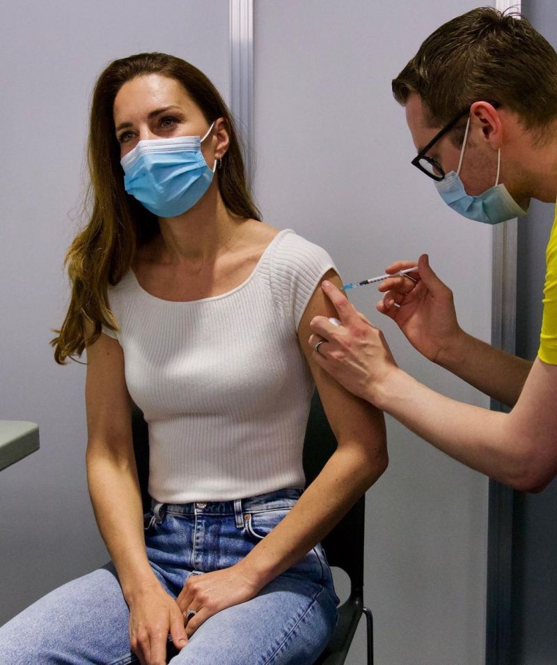 Kate Middleton recebe 1ª dose de vacina contra covid-19
