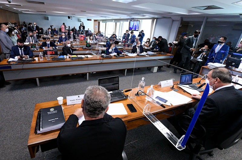 Com votação marcada para terça, relatório da CPI ainda pode receber alterações