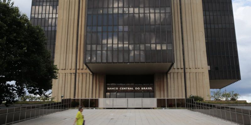 Mercado financeiro prevê crescimento econômico de 3,96% neste ano