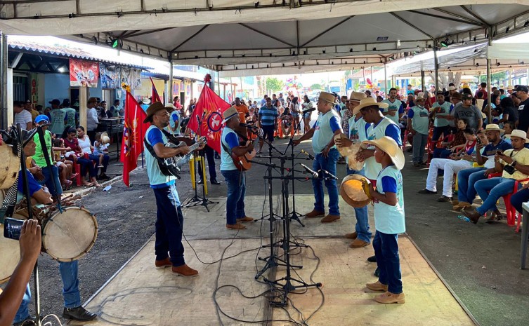 Com apoio do Governo do Tocantins, Encontro de Folias e Foliões de Monte do Carmo mobiliza centenas de pessoas 