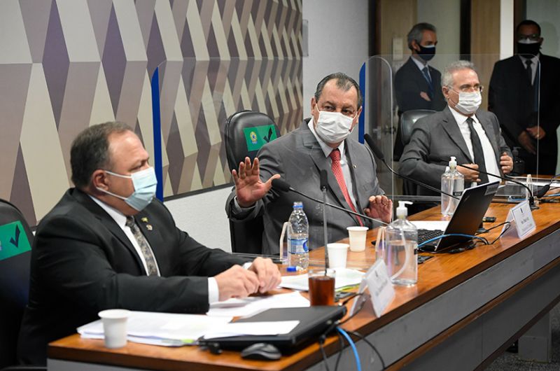 Senadores divergem na avaliação do depoimento de Pazuello