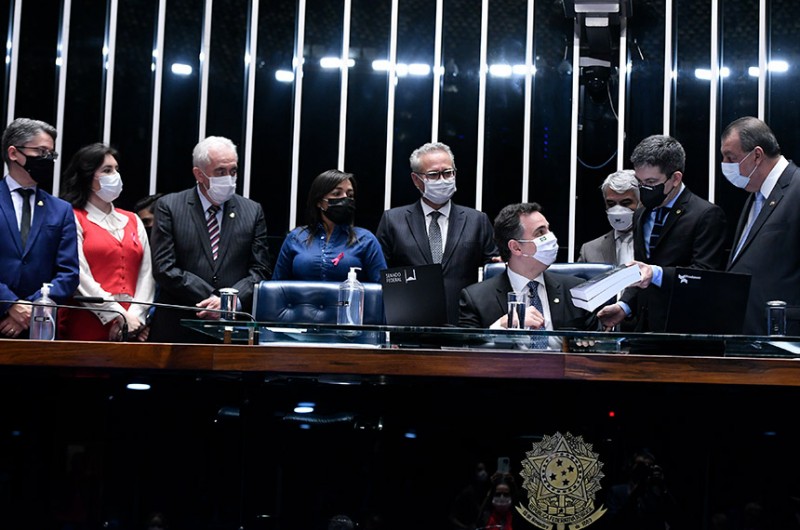 CPI da Pandemia entrega relatório final ao presidente Rodrigo Pacheco