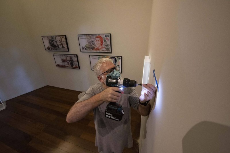 Exposição no Museu Alfredo Andersen reúne dois momentos da história da arte