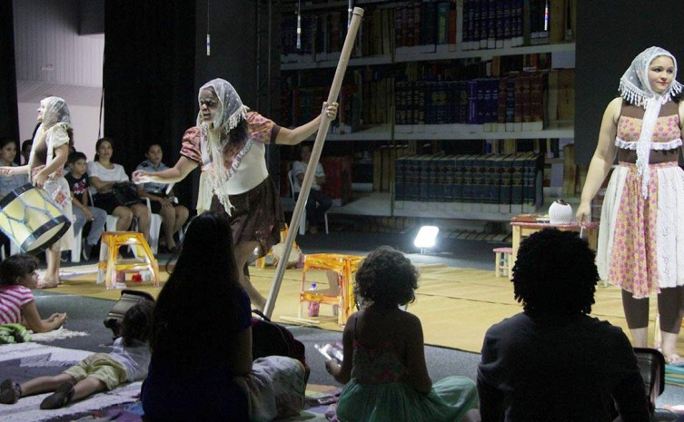 Companhia de Teatro A Barraca circula pelo interior do Estado com crônicas e poesias de José Gomes Sobrinho