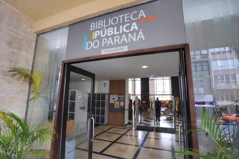 Biblioteca Pública amplia horário de atendimento e volta a funcionar aos sábados