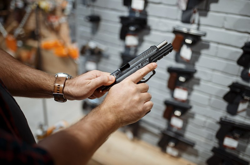CTFC avalia pedir a ministros informações sobre licenças para armas