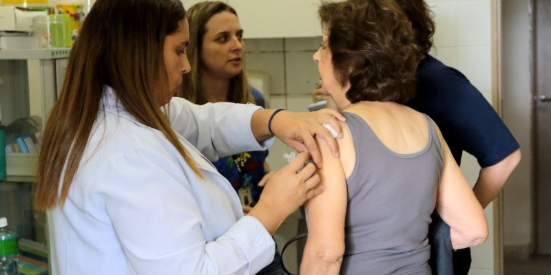 Vacinação contra gripe: 20 milhões de doses já foram aplicadas