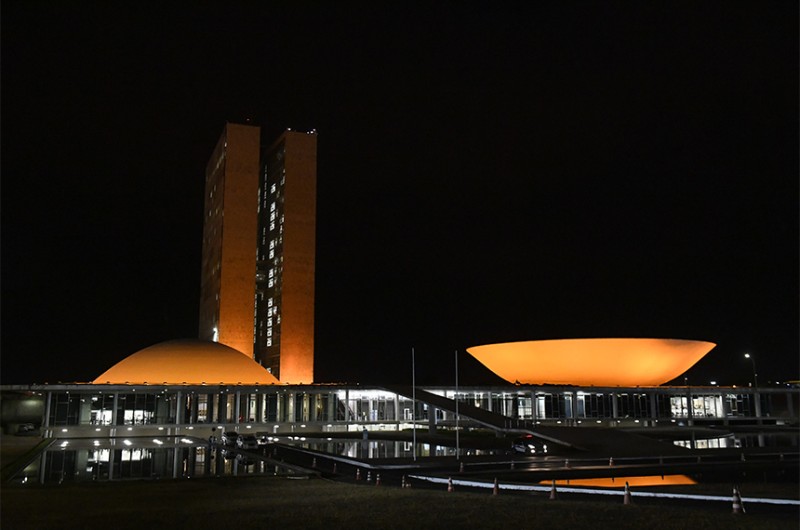 Senado receberá iluminação laranja para celebrar o Dia da Consciência Negra