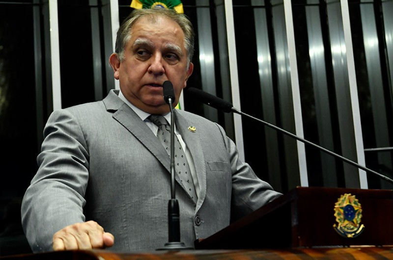 Para Izalci Lucas, Executivo pode ajudar familiares e vítimas do acidente da Chapecoense