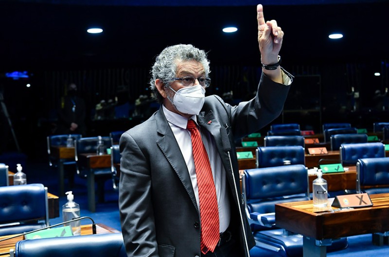 Paulo Rocha destaca aprovação de projetos de combate ao racismo