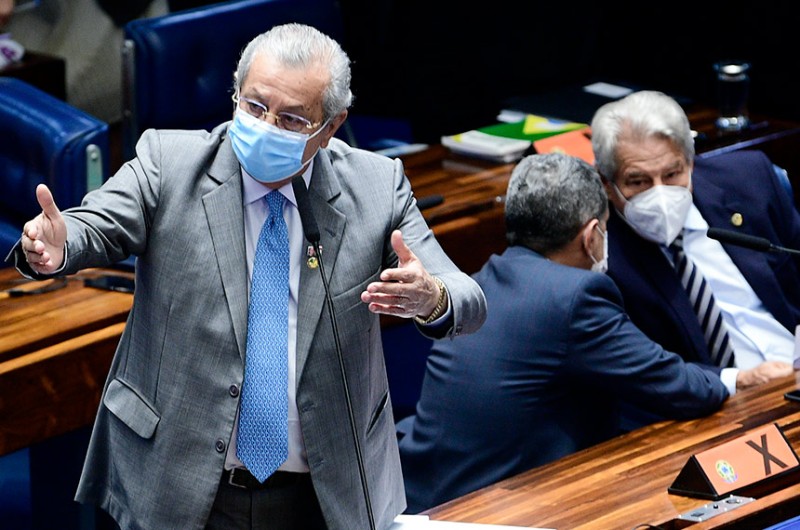 Jayme Campos convida diretores da Anac para tratar de desorganização no setor aéreo nacional