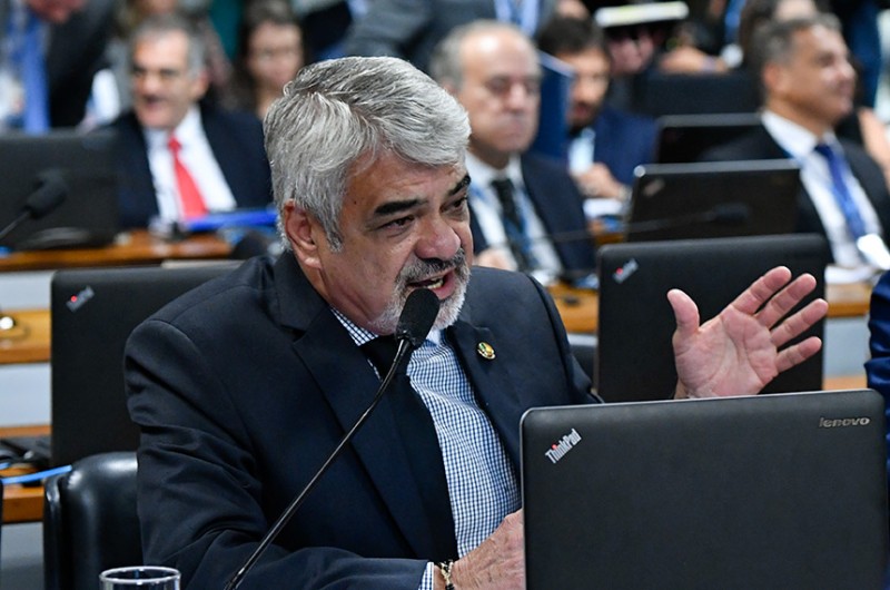 Comissão debate direitos humanos das famílias atingidas pela Covid-19
