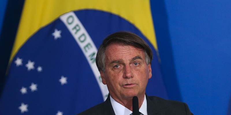 Presidente Jair Bolsonaro diz que PEC dos Precatórios não é calote 