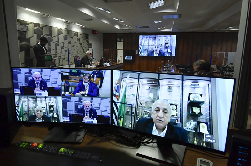 Adoção de 'finanças islâmicas' exige mudança da legislação fiscal, avaliam especialistas
